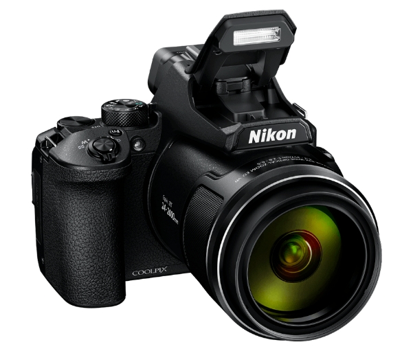 Nikon Coolpix P950 Dijital Fotoğraf Makinesi