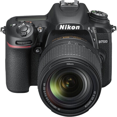 Nikon D7500 18-140mm Kit DSLR Fotoğraf Makinesi