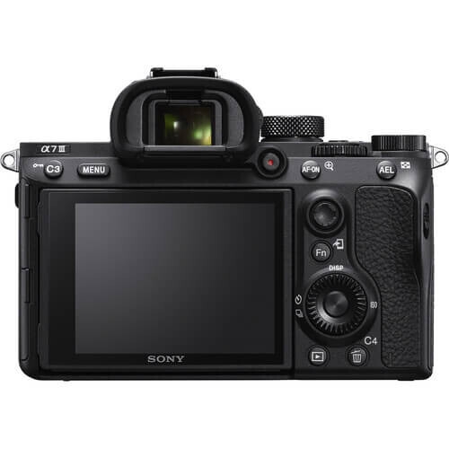 Sony Alpha A7 III 28-70mm Aynasız Fotoğraf Makinesi