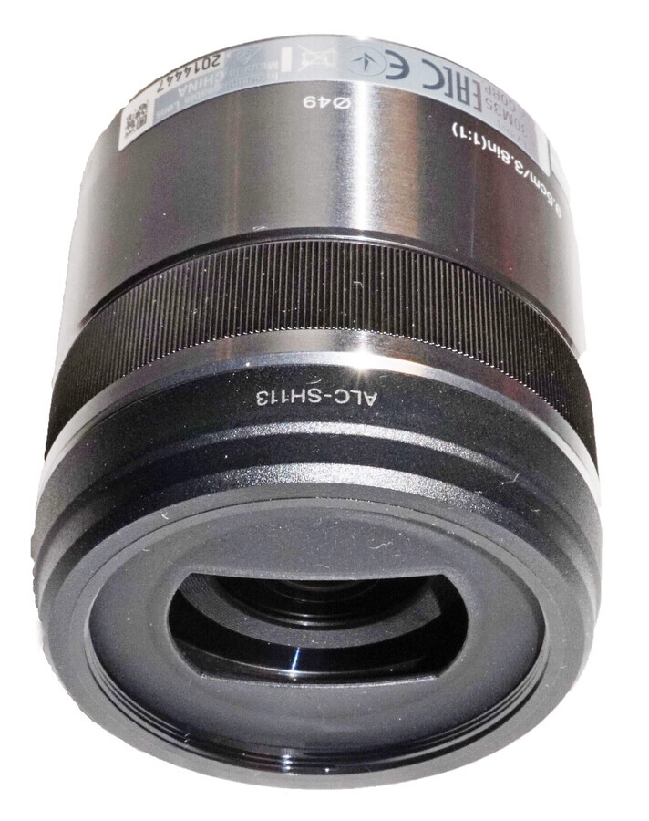 Sony SEL 30mm f3.5 Macro Lens